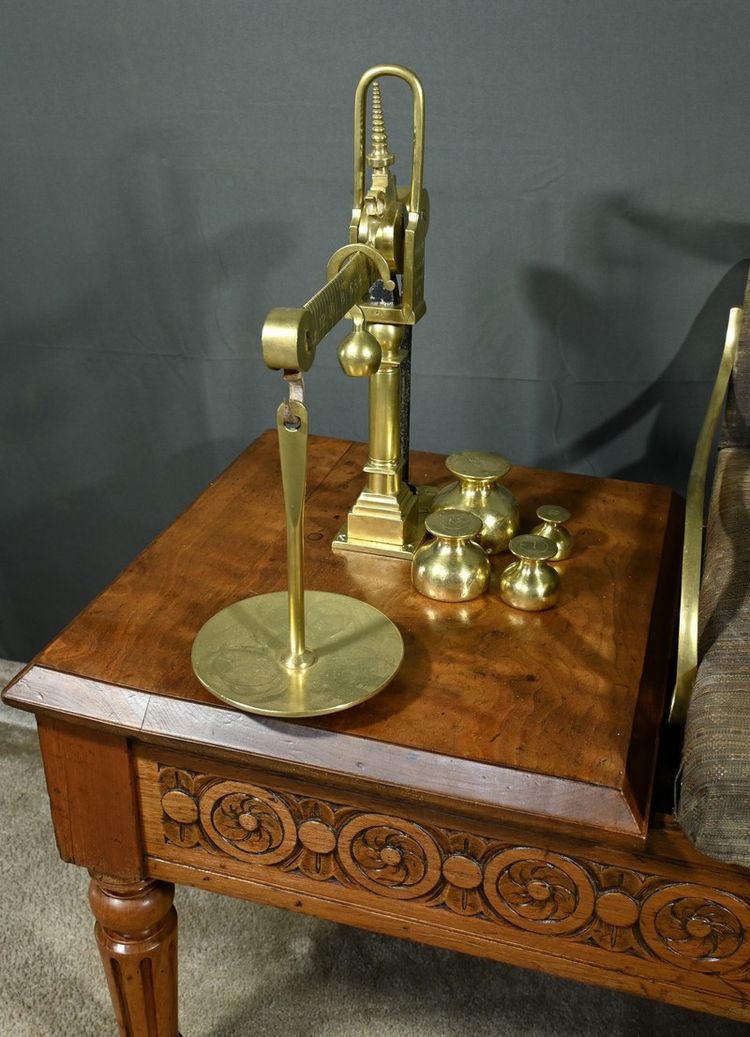 Balance de Jockey en Noyer, estampillée Youngs, époque Victorienne – 1860