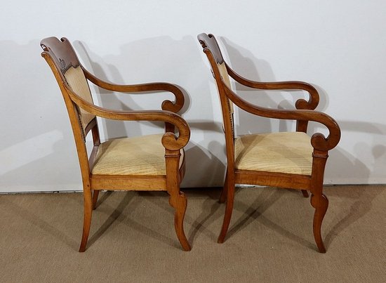 Paire de Fauteuils à Crosse en Noyer, époque Restauration – 1ère partie du XIXe 