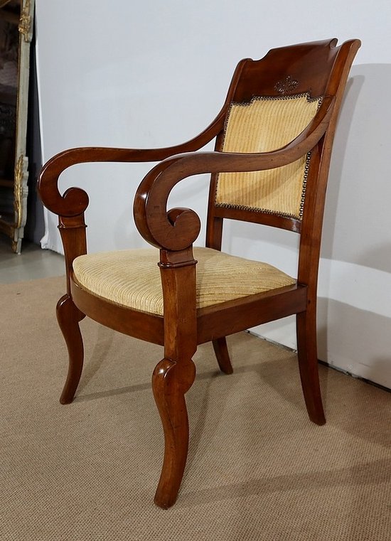 Paire de Fauteuils à Crosse en Noyer, époque Restauration – 1ère partie du XIXe 
