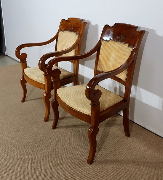 Paire de Fauteuils à Crosse en Noyer, époque Restauration – 1ère partie du XIXe 