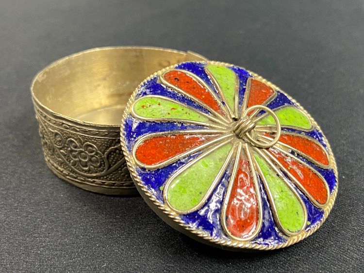 Berber box in silver-chased metal enhanced with polychrome enamel