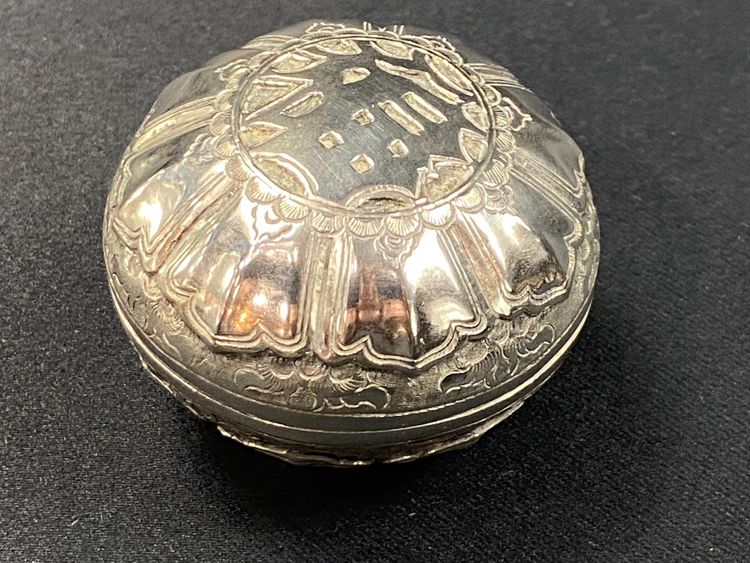 Boite à opium en argent massif Chine XIXe