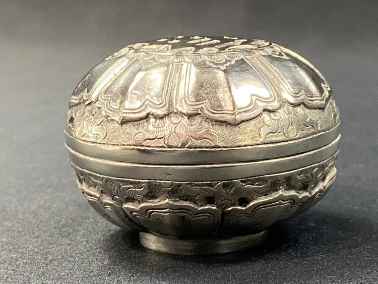 Boite à opium en argent massif Chine XIXe