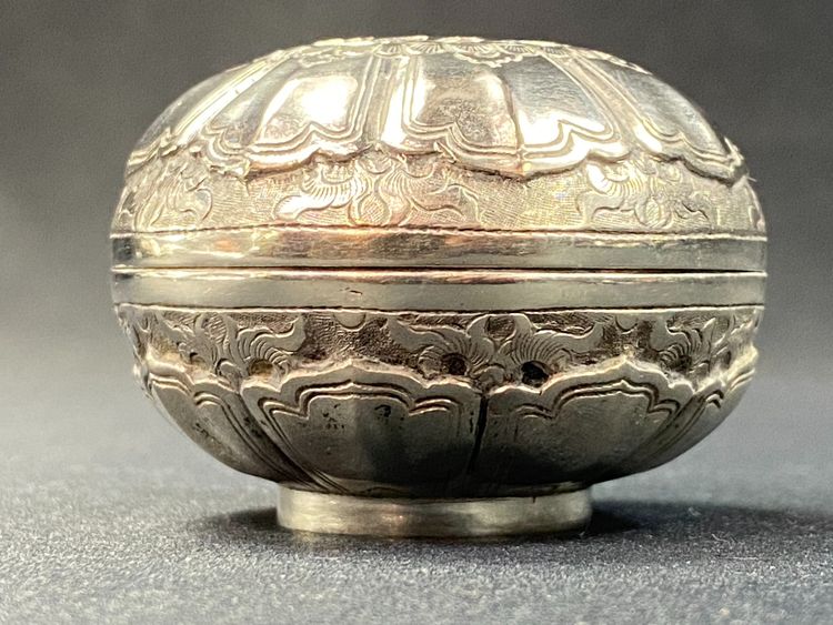 Boite à opium en argent massif Chine XIXe