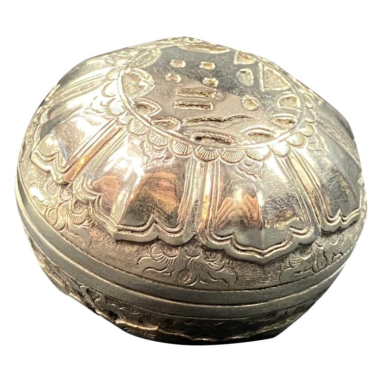 Boite à opium en argent massif Chine XIXe