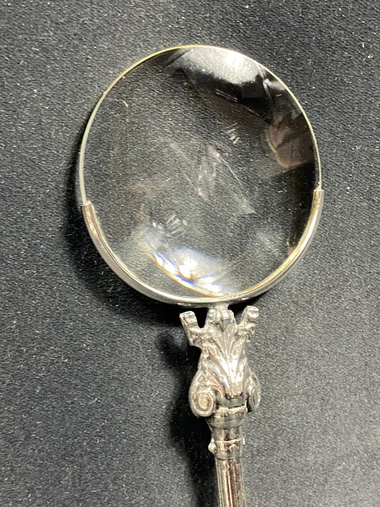 Große Lupe aus versilberter Bronze im Stil Ludwigs XVI.