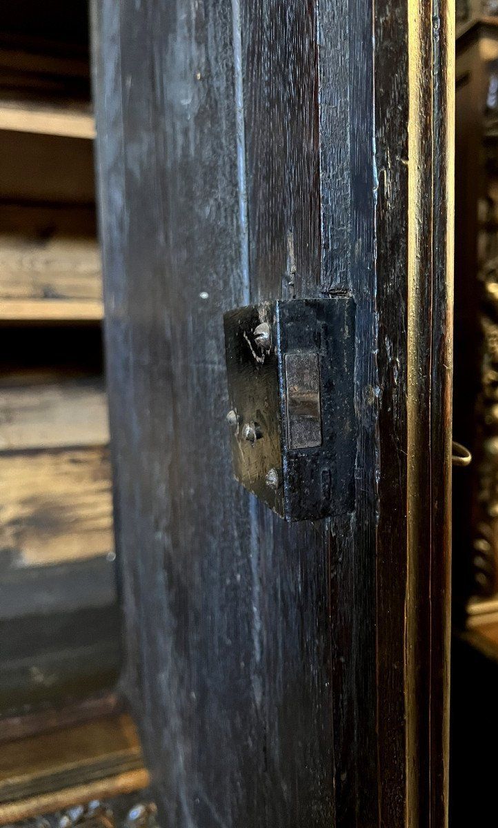 Wichtige Renaissance-Stil Schrank In Nussbaum