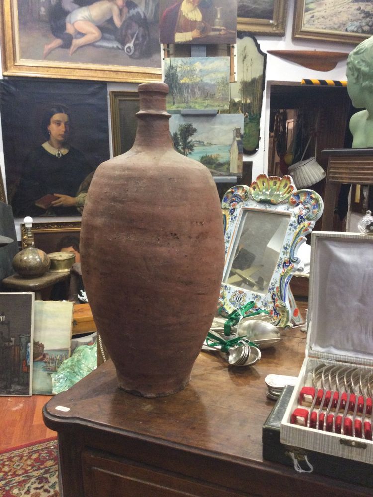 Terracotta jar XIXE