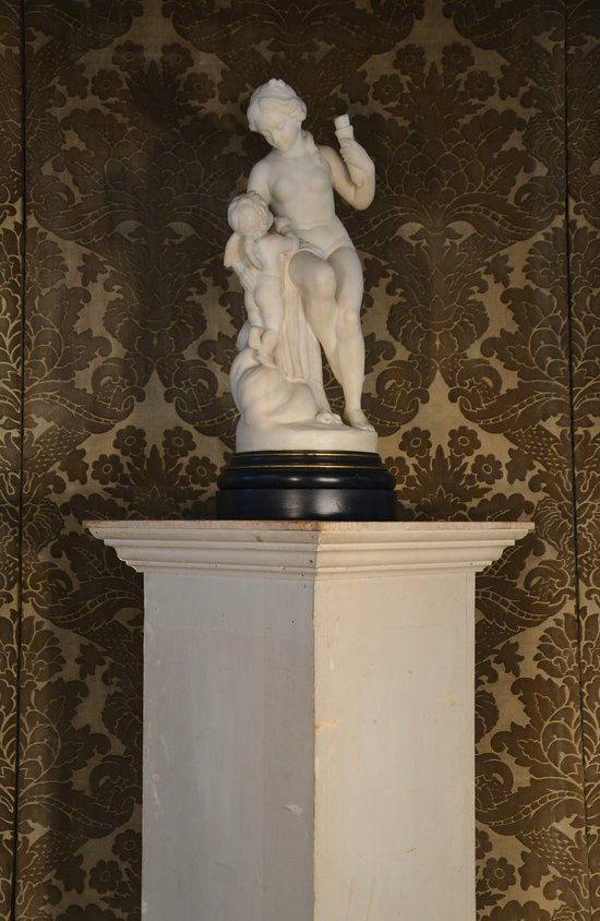 Marble subject after FALCONET, F.BARBEDIENNE editor