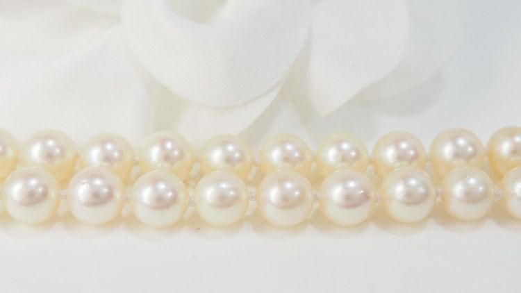 Collier en or jaune et perles de culture