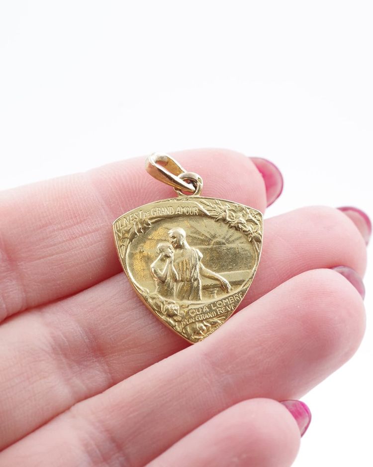 Pendentif Grand Amour Art Nouveau En Or 18 Karats, Edmond Rostand, Bijou Ancien