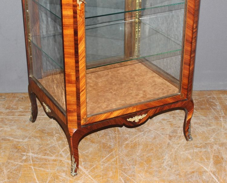 Vitrine Louis XV Quatre Faces Vitrées En Marqueterie Vers 1880