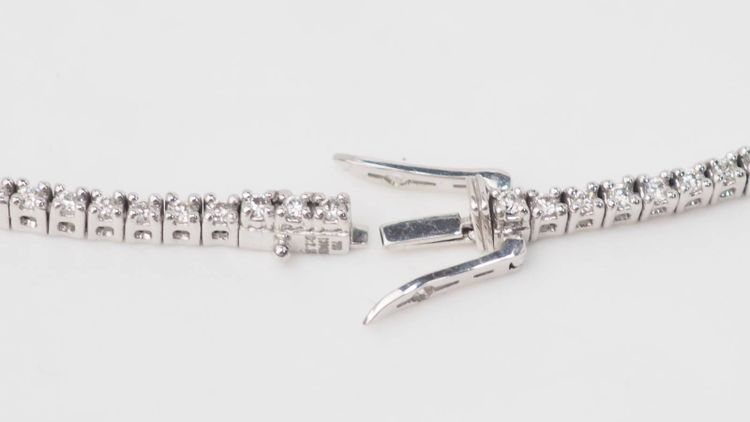 Collier rivière en or blanc et diamants 2,37cts