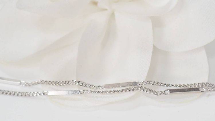 Herzhalskette aus Weißgold und Diamanten