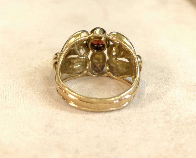 Anello con fiore