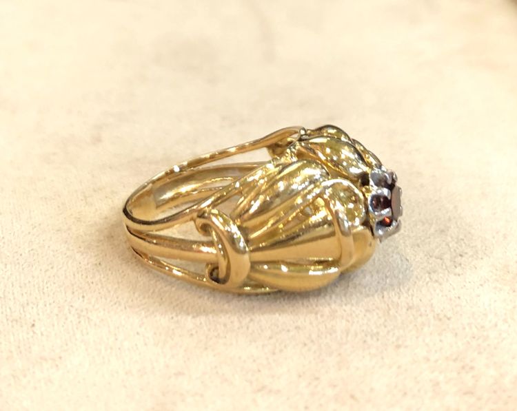 Anello con fiore