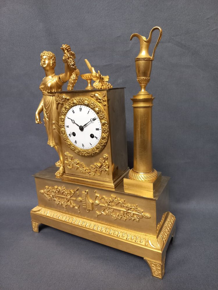 Pendeluhr aus der Zeit Charles X Bronze Vergoldet