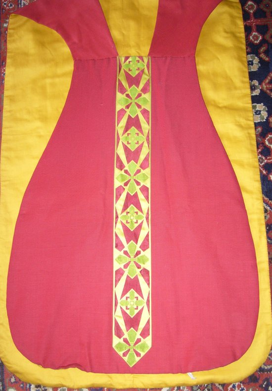Chasuble in red ottoman period 1930 or 1940