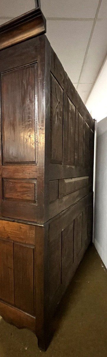 Important Buffet A 2 Corps époque Louis XV En Chêne Massif