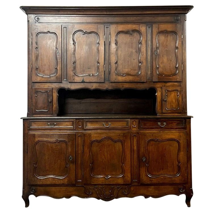 Important Buffet A 2 Corps époque Louis XV En Chêne Massif