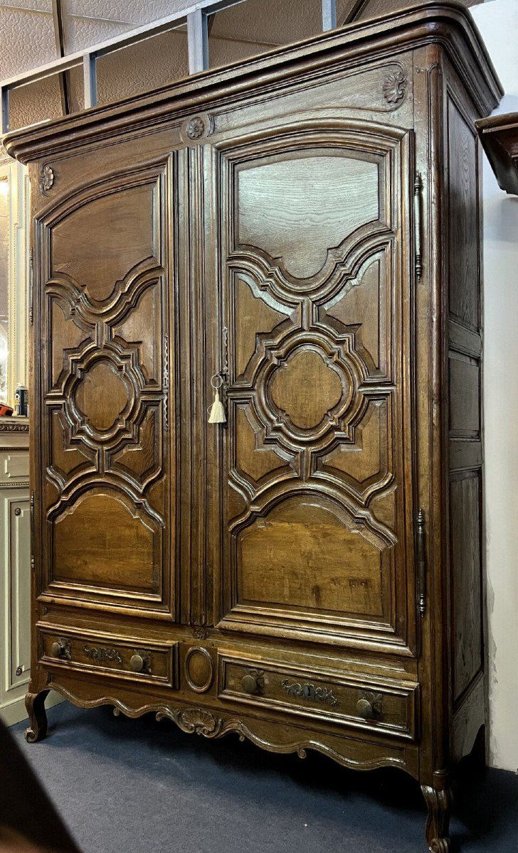Armadio lorenese d'epoca Luigi XV a sette pannelli