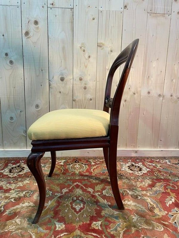 Suite de 6 chaises Louis XV en acajou 
