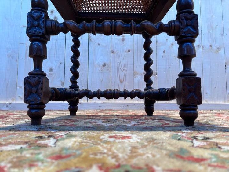 Series of 4 Renaissance chairs in Cannage.
