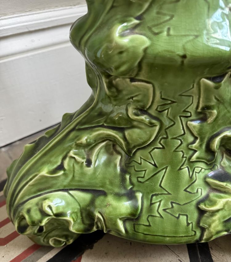 Sellette and its Art Nouveau pot cover