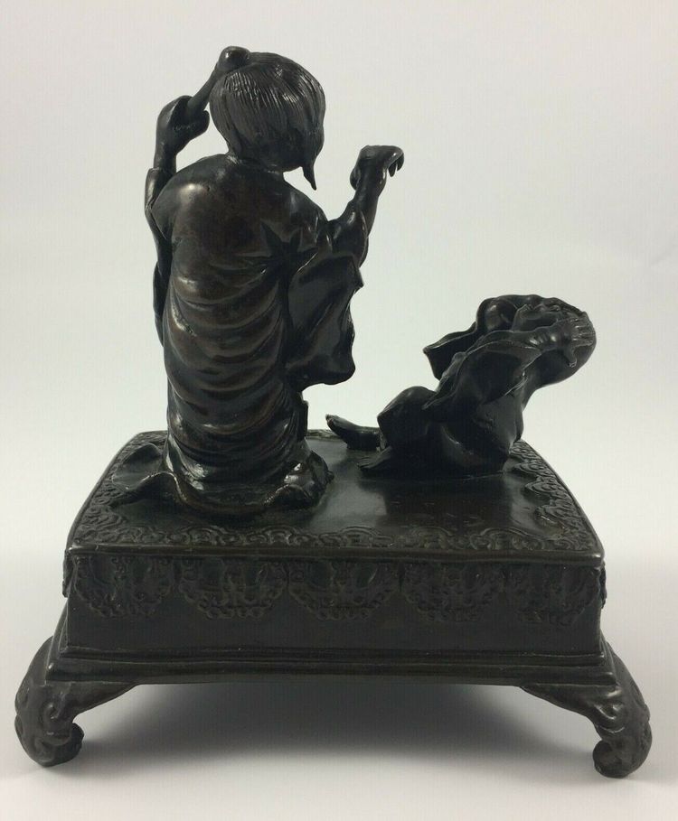 Bronze Japon patine chocolatée sorcière jeteuse de sorts XIXe
