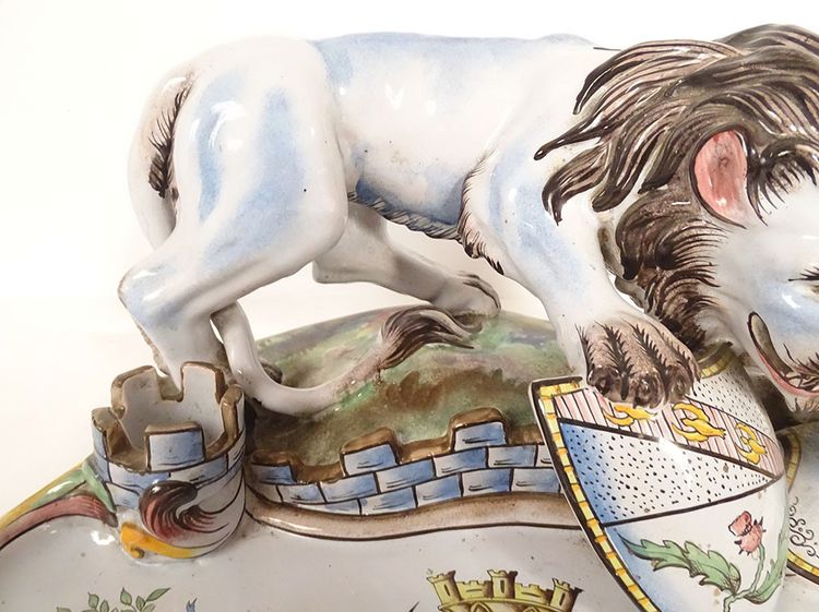 Tintenfass Steingut Saint-Clément Emile Gallé Löwe Heraldik Wappen Nancy XIX.