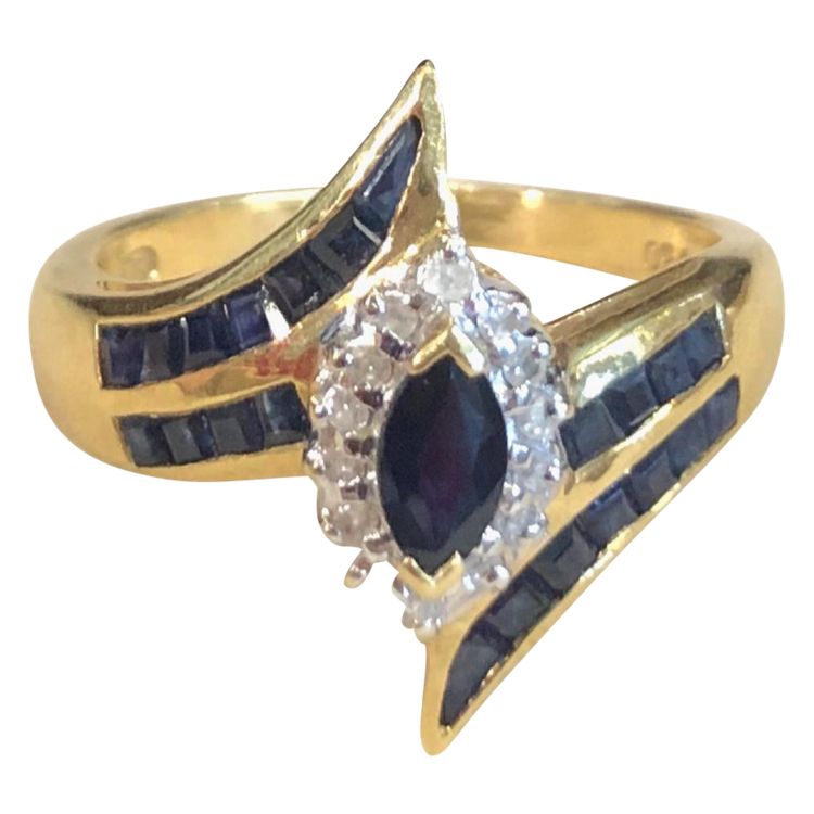 Anello con zaffiro e diamante