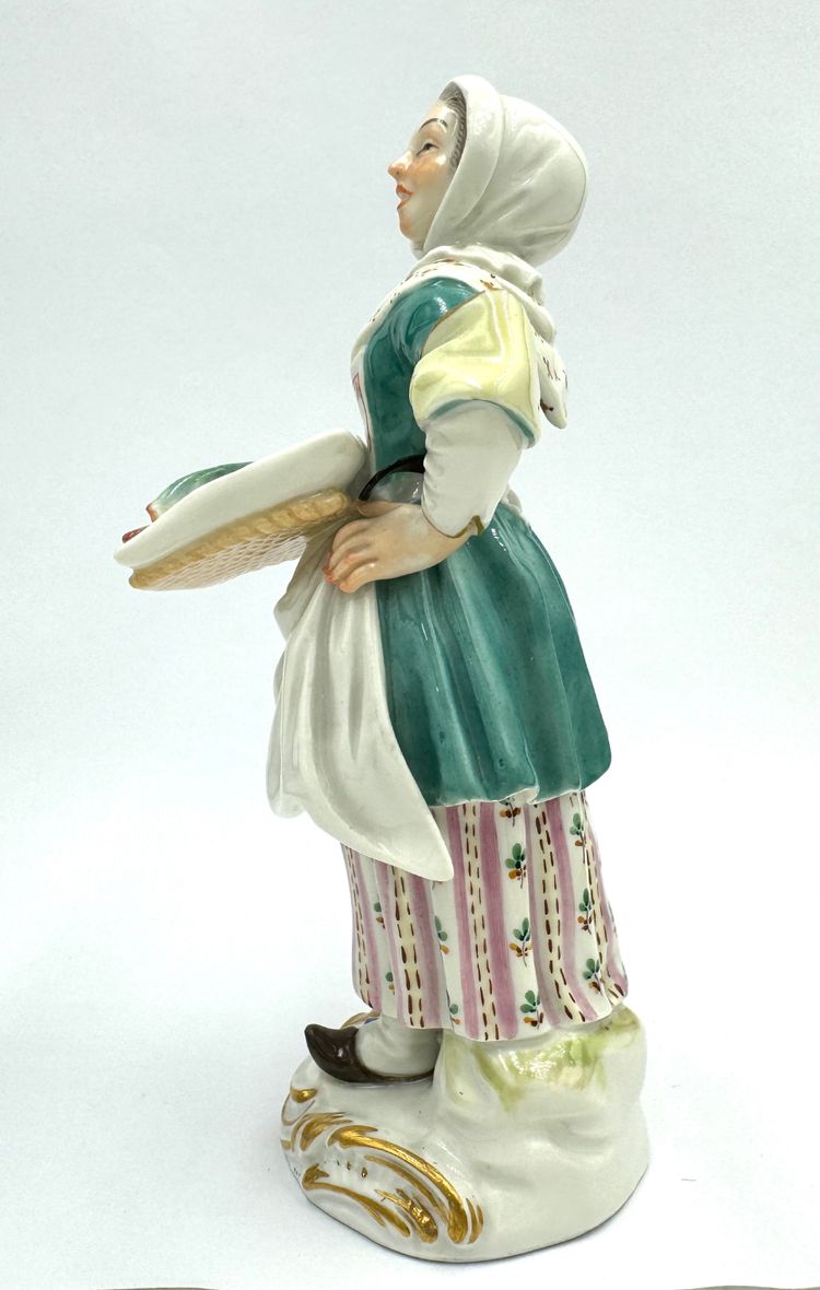 Meissen - Les Cris De Paris, Vendeuse De Poisson
