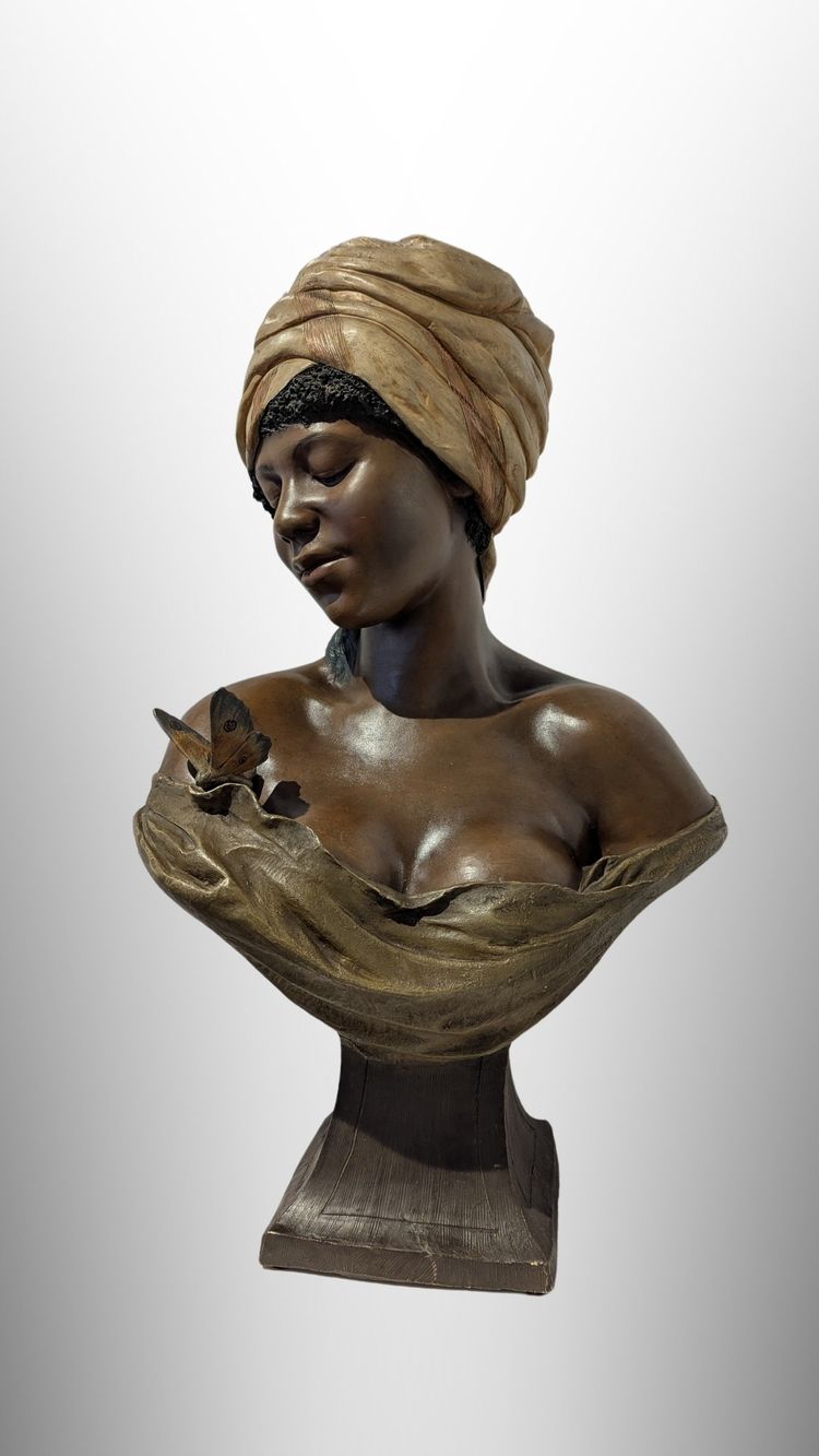 Goldscheider, Donna con farfalla, Terracotta orientalista africanista