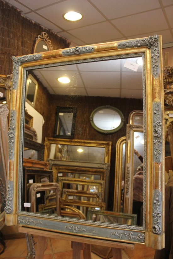 Miroir ancien de cheminée feuille d'or et patine 85 x 99 cm