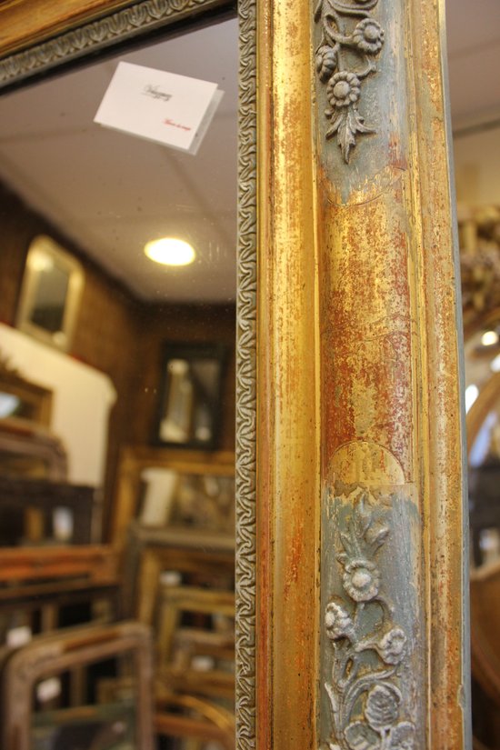 Miroir ancien de cheminée feuille d'or et patine 85 x 99 cm