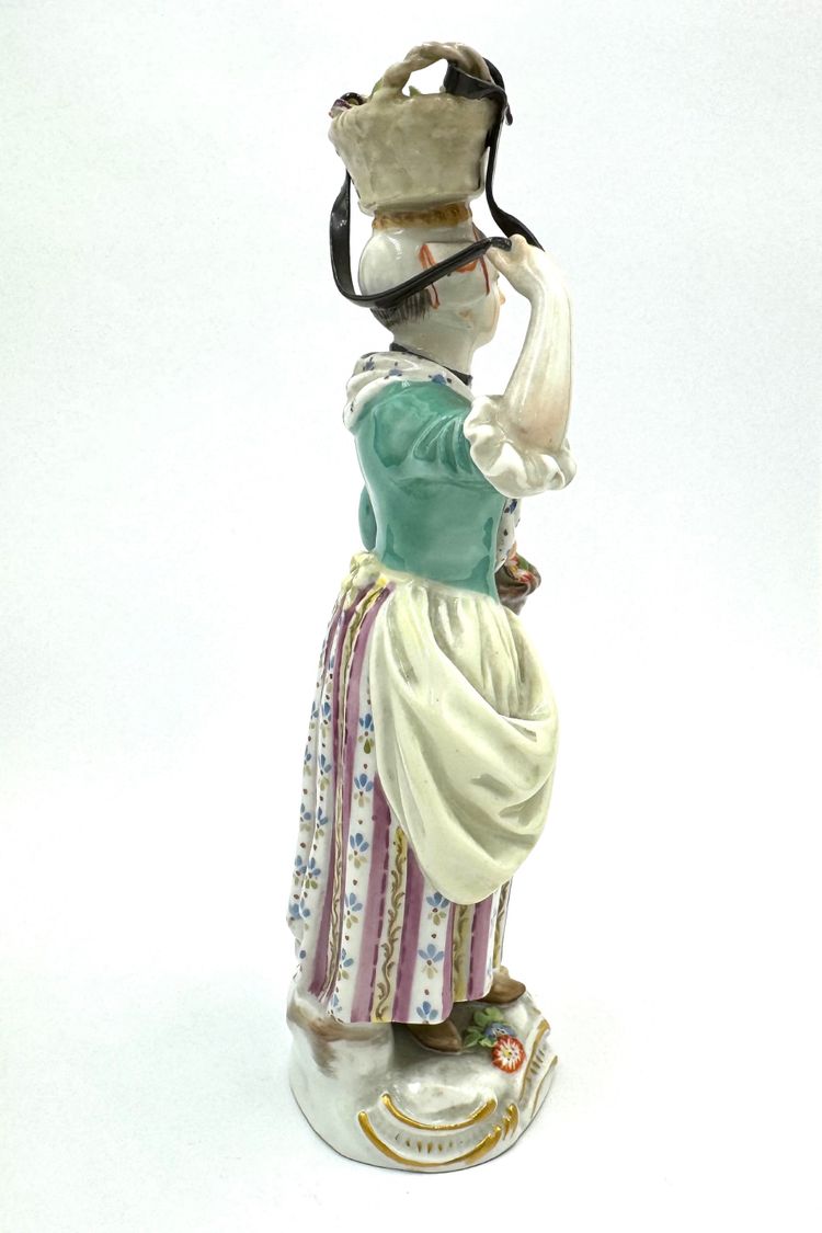 Meissen - Les Cris De Paris, negoziante con cestini