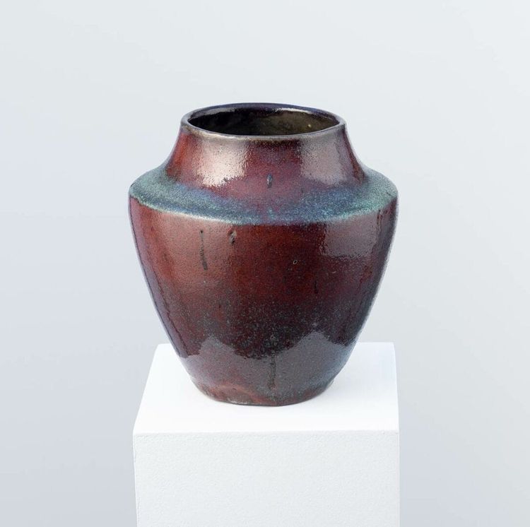 Vase en grès à couverte sang-de-boeuf - Eugène lion