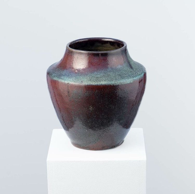 Vase en grès à couverte sang-de-boeuf - Eugène lion