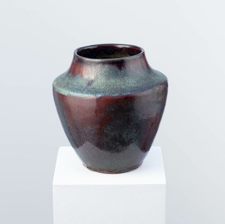 Vase en grès à couverte sang-de-boeuf - Eugène lion