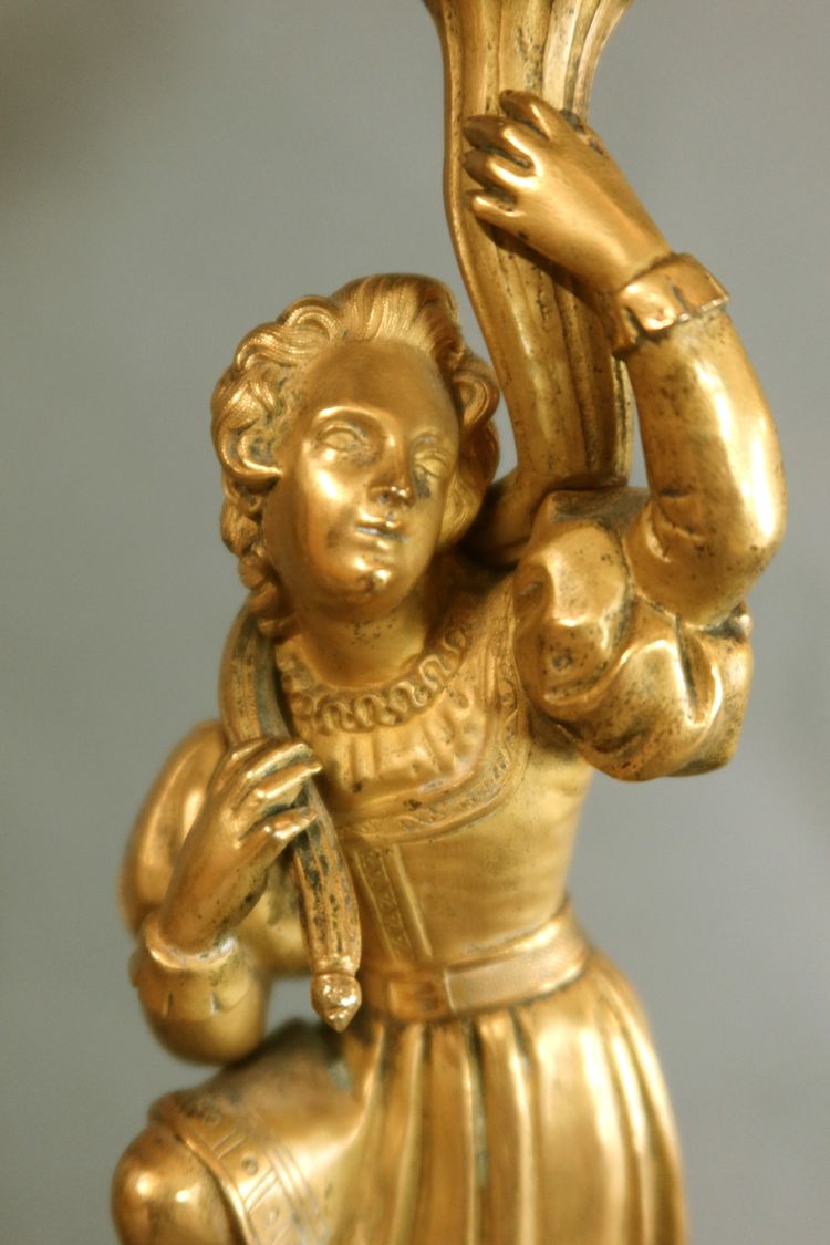 Coppia di candelabri in bronzo dorato XIX secolo