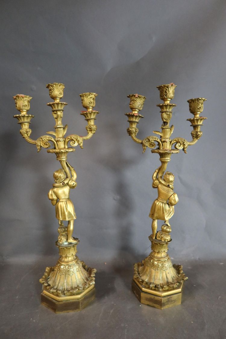 Coppia di candelabri in bronzo dorato XIX secolo