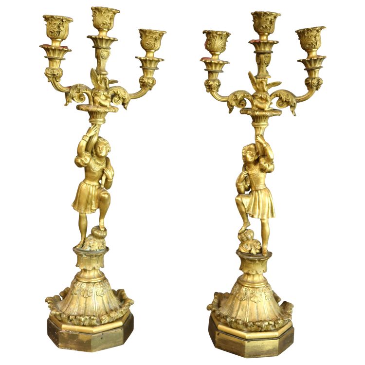 Coppia di candelabri in bronzo dorato XIX secolo