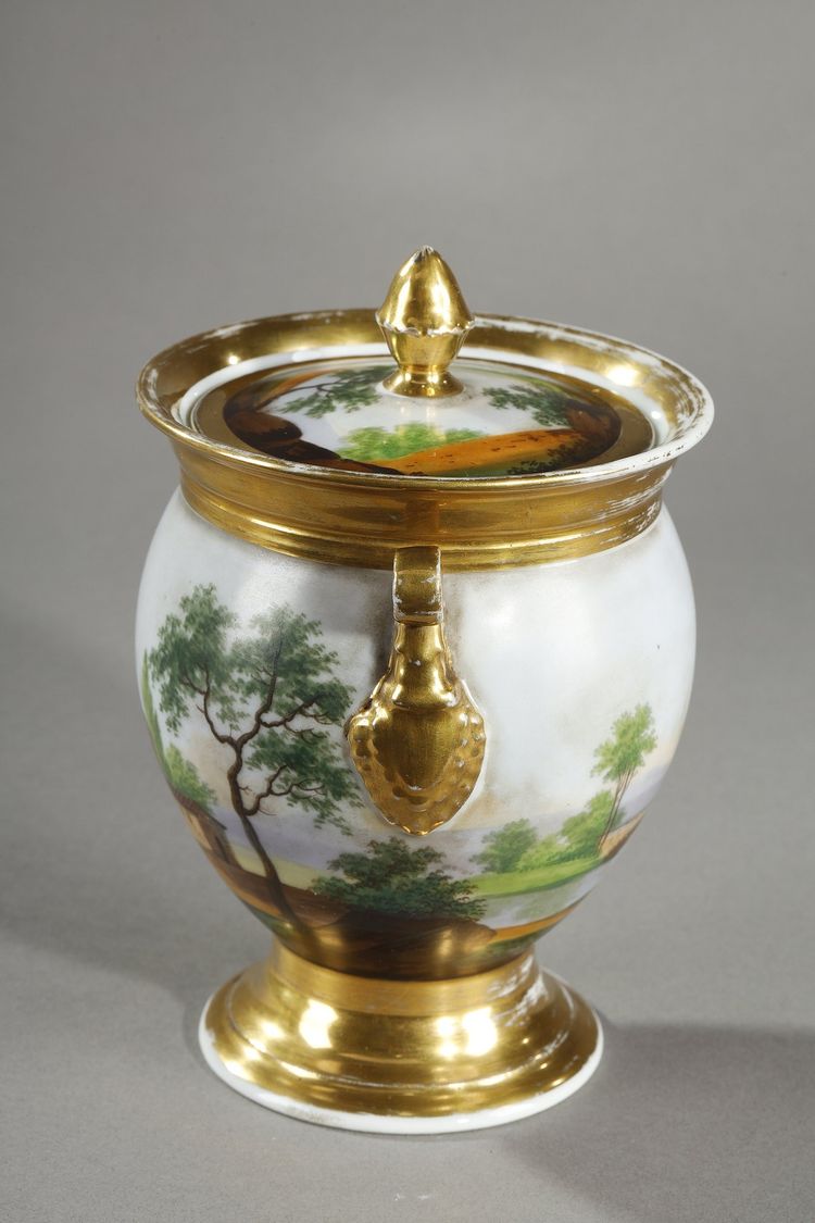 PARIS PORCELAIN SERVICE WITH LANDSCAPE DECORATION