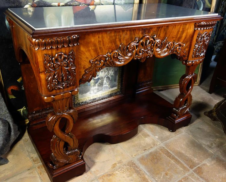 Console nuziale cubana in mogano con delfini