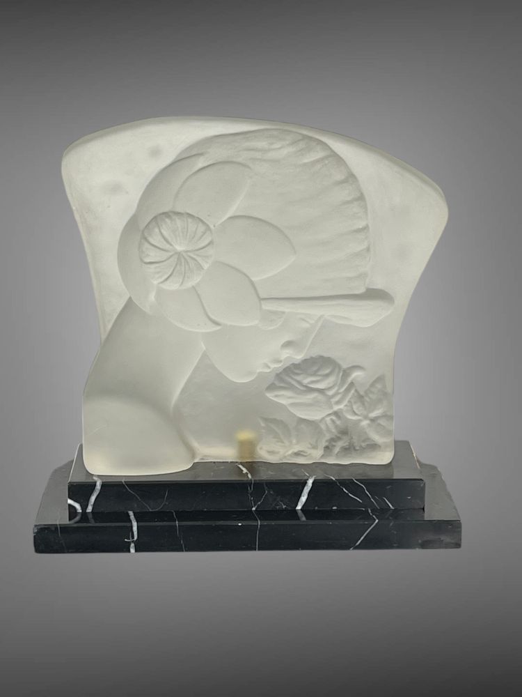 ART DECO PERIOD LAMP IN GLASS PASTE ON MARBLE BASE "WOMAN'S FACE"