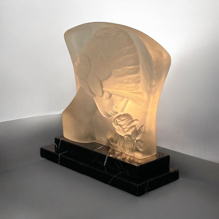 ART DECO PERIOD LAMP IN GLASS PASTE ON MARBLE BASE "WOMAN'S FACE"