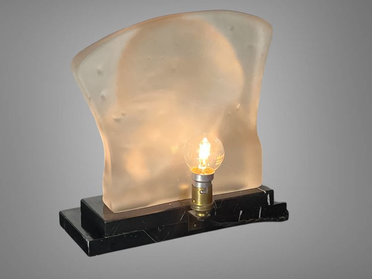 ART DECO PERIOD LAMP IN GLASS PASTE ON MARBLE BASE "WOMAN'S FACE"