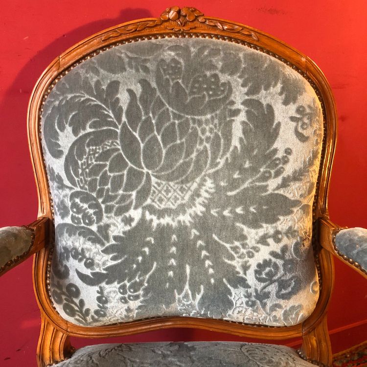 Fauteuil à la Reine, époque Louis XV