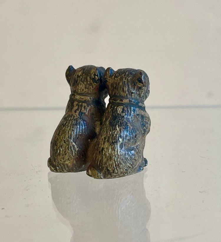 Petit bronze de Vienne aux carlins, XIXe siècle 