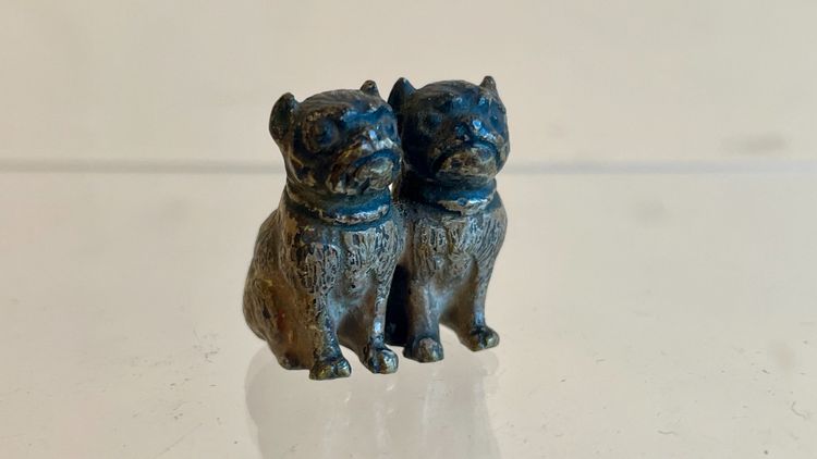 Petit bronze de Vienne aux carlins, XIXe siècle 